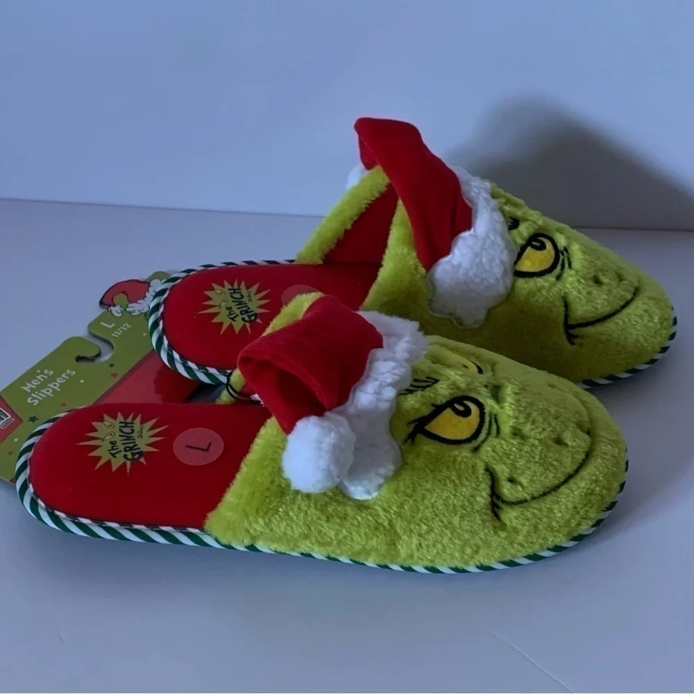 NWT. DR. SEUSS The Grinch Men’s Slippers